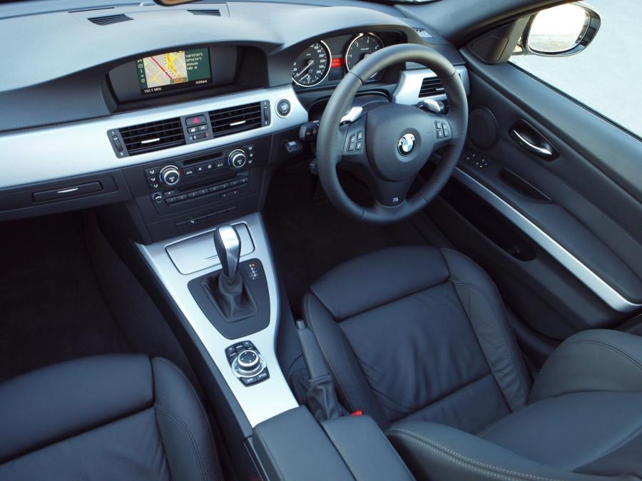  BMW 330d Sedan M Sport Package 2008 года  (AU) (фото 4 из 8)
